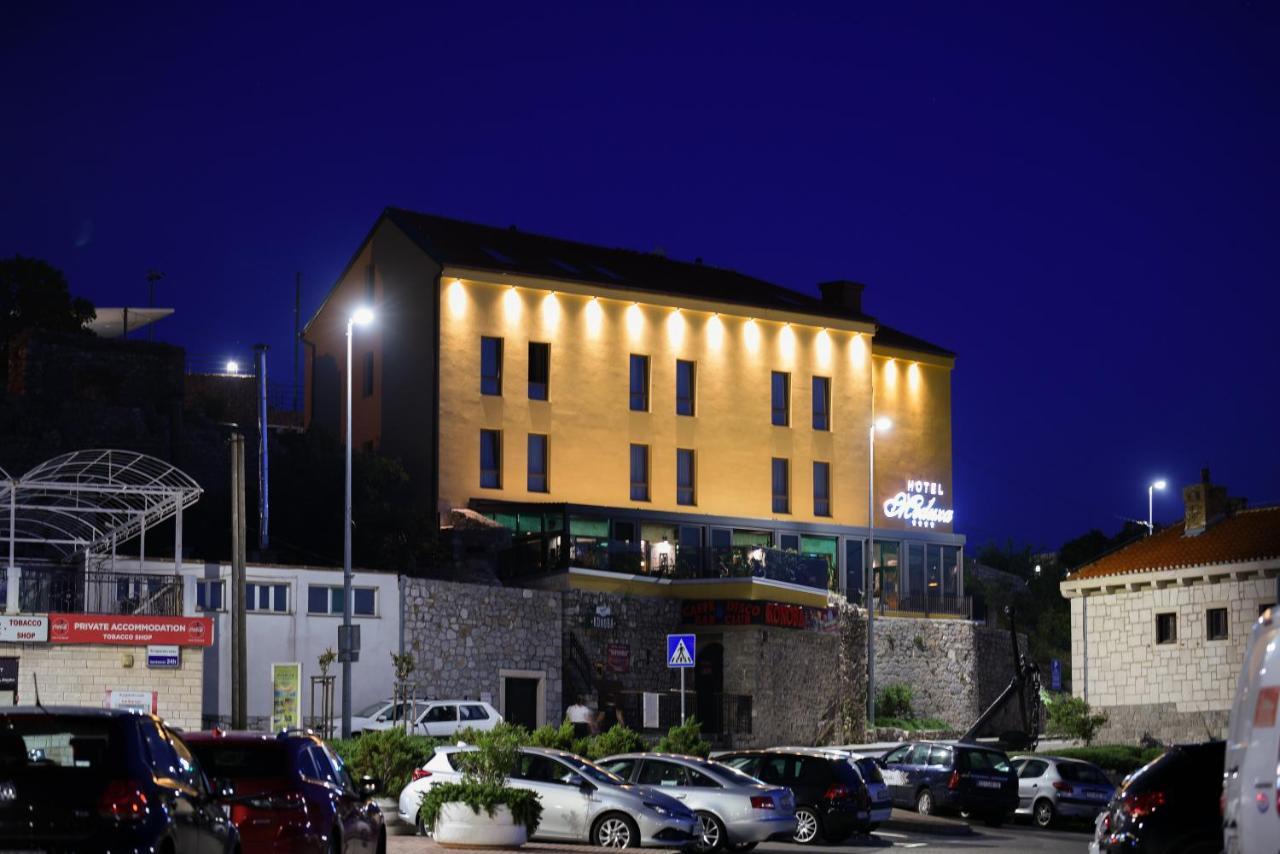 Meduza Hotel 4*